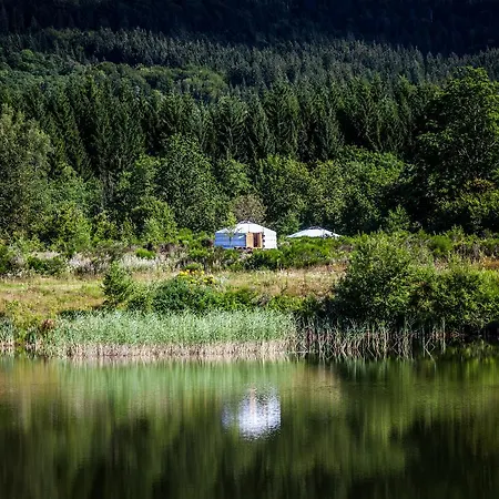 مكان تخييم Domaine Des Planesses